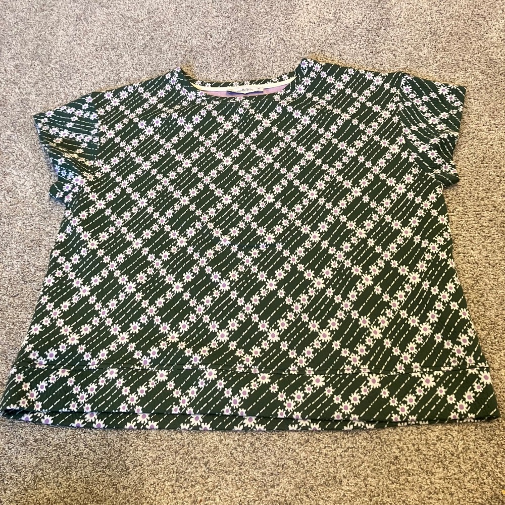 See And Be Seen Women M Green Daisy Floral Knit Short Sleeve Top Cottagecore